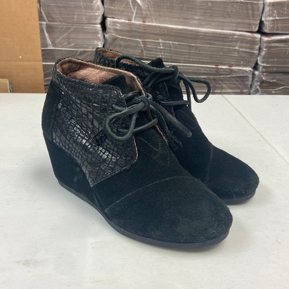 Toms Women’s Black Wedge Booties (5052)